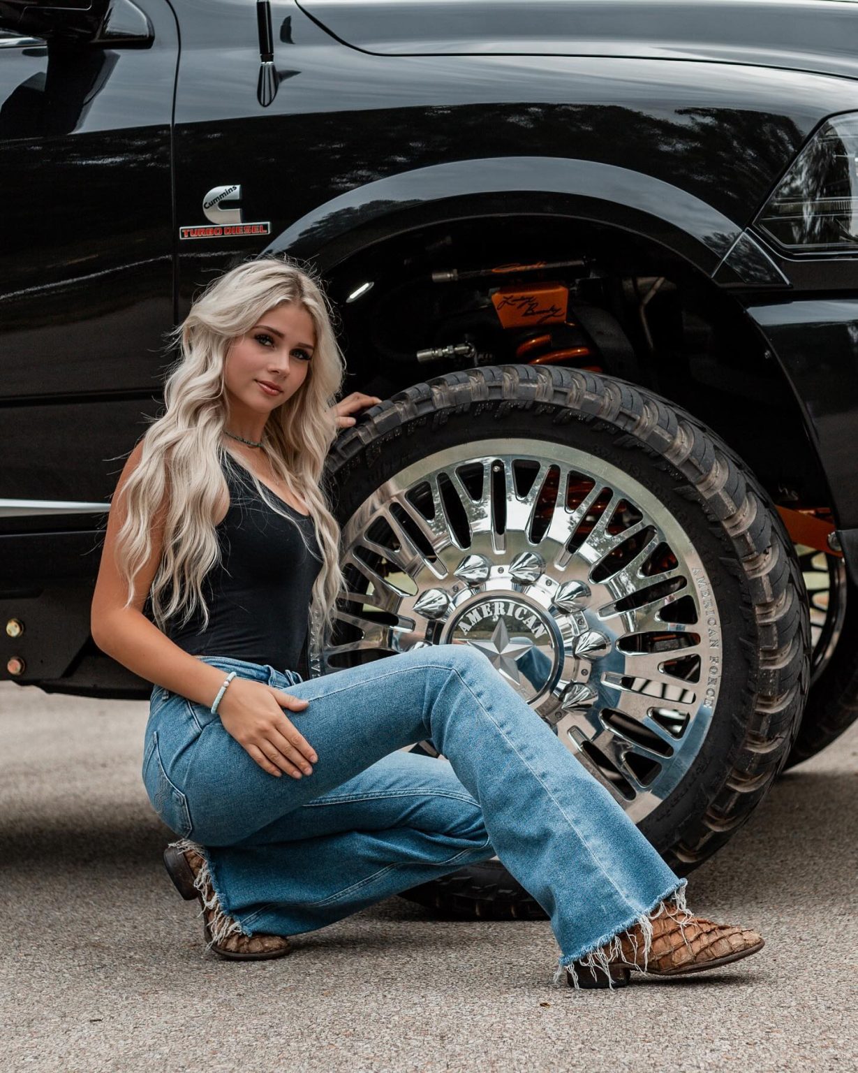 The Journey of Lindsay Bercosky: An In-depth Look - Socials Girl